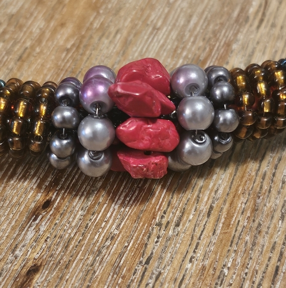 Rare Find & Vintage Multistrand Seedbead & Red Coral Chocker Necklace. - Picture 3 of 8